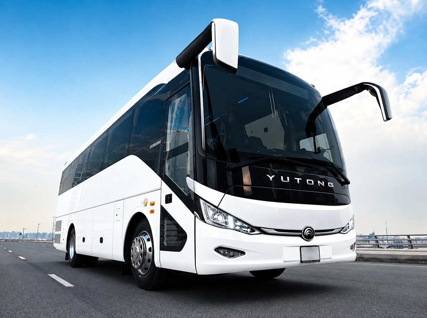 Yutong Luxury Bus 35 Seater 2026